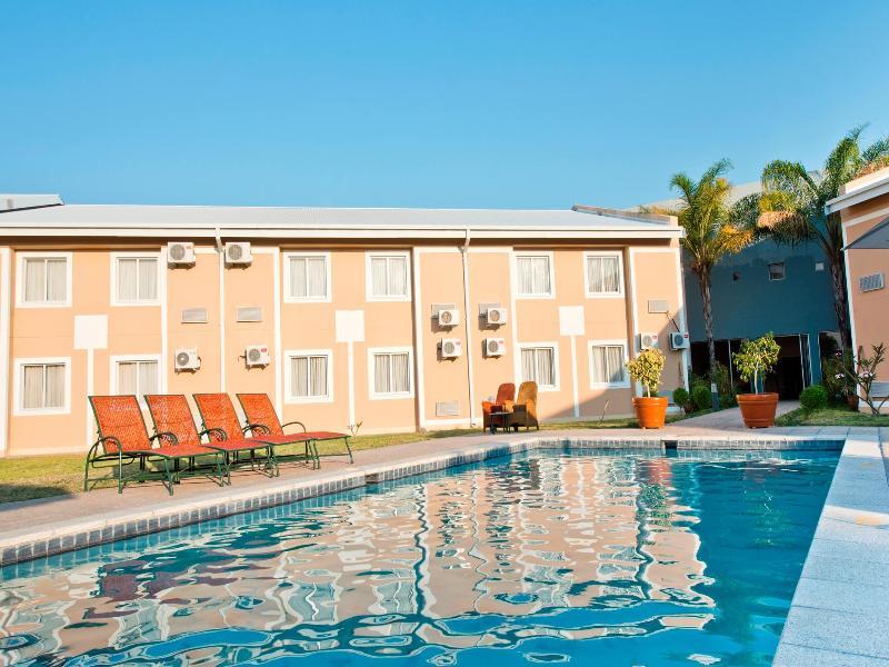 Protea Hotel By Marriott Ondangwa Ngoại thất bức ảnh