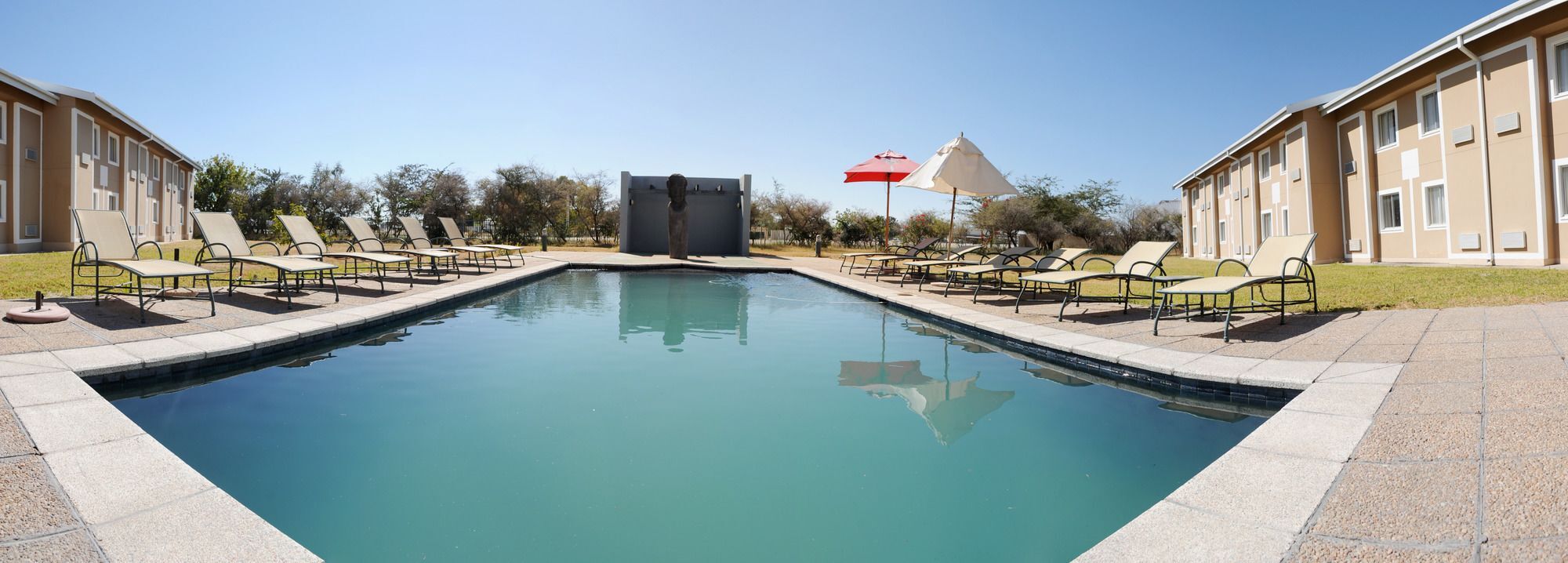 Protea Hotel By Marriott Ondangwa Ngoại thất bức ảnh